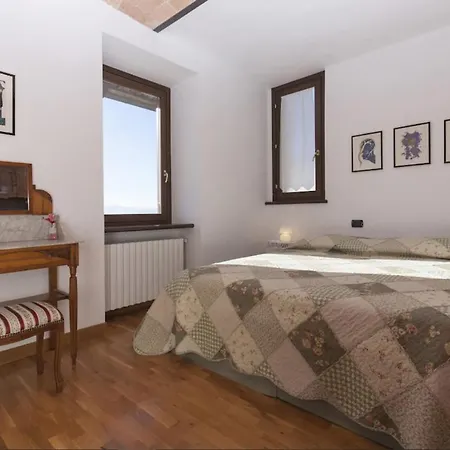 Cascina Bricchetto Langhe * Trezzo Tinella