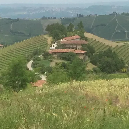 Cascina Bricchetto Langhe * Trezzo Tinella